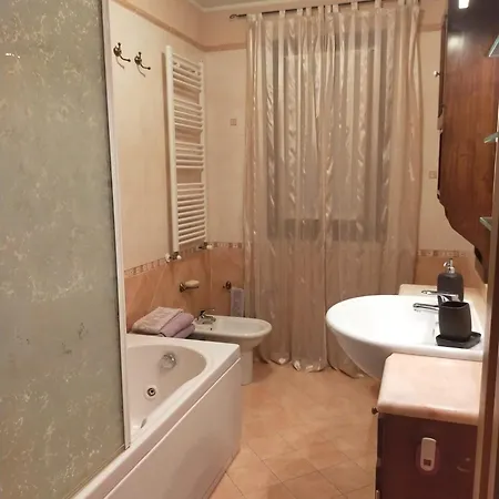 La Tua Casa Meravigliosa Con Giardino Holiday home Fontanafredda